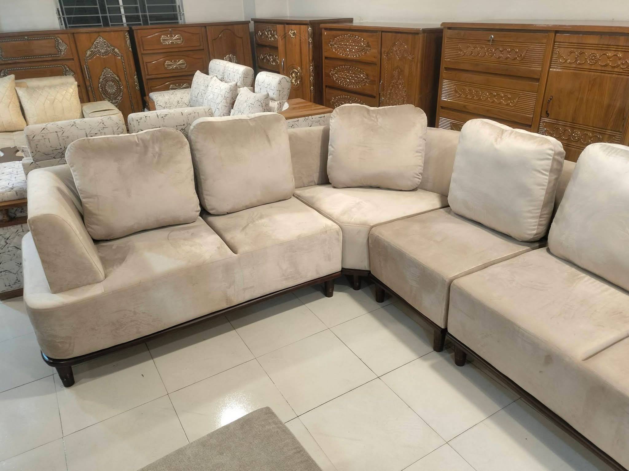Modern L-Shape Modular Corner Sectional Sofa. - Image 3